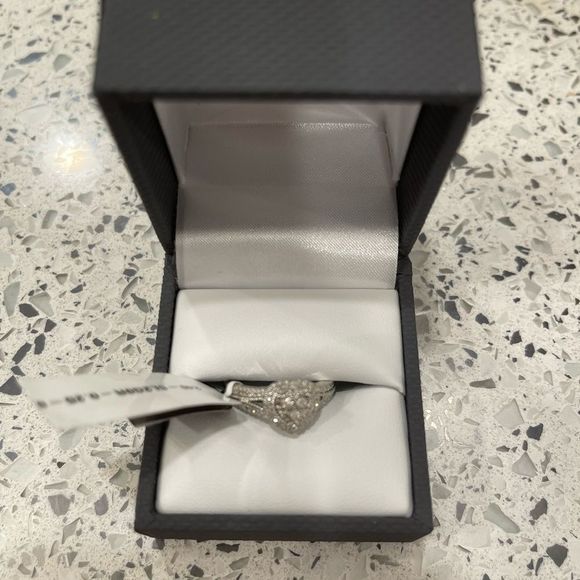 NWT Trumircle diamond ring - Picture 3 of 7